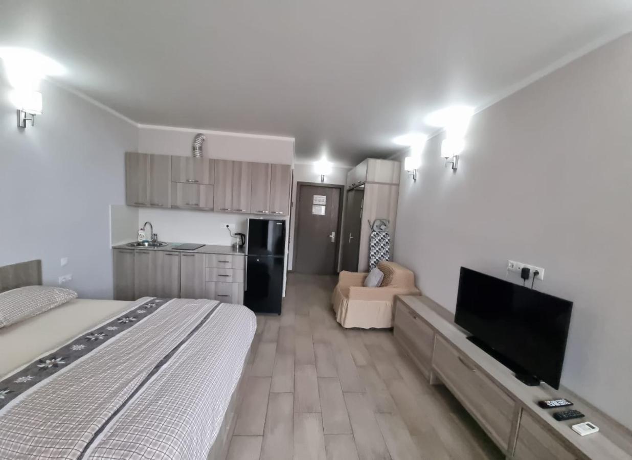 Апартаменты Orbi Plaza David Apt. Батуми Экстерьер фото