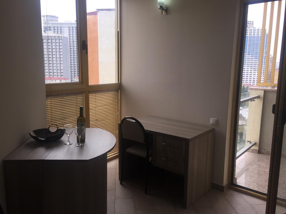 Апартаменты Orbi Plaza David Apt. Батуми Экстерьер фото